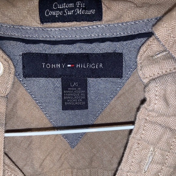 Size L Tommy Hilfiger Long Sleeve Button Down - Picture 3 of 4